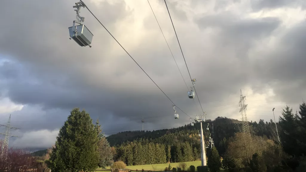 Seilschwebebahn in Dotternhausen Seilschwebebahn in Dotternhausen